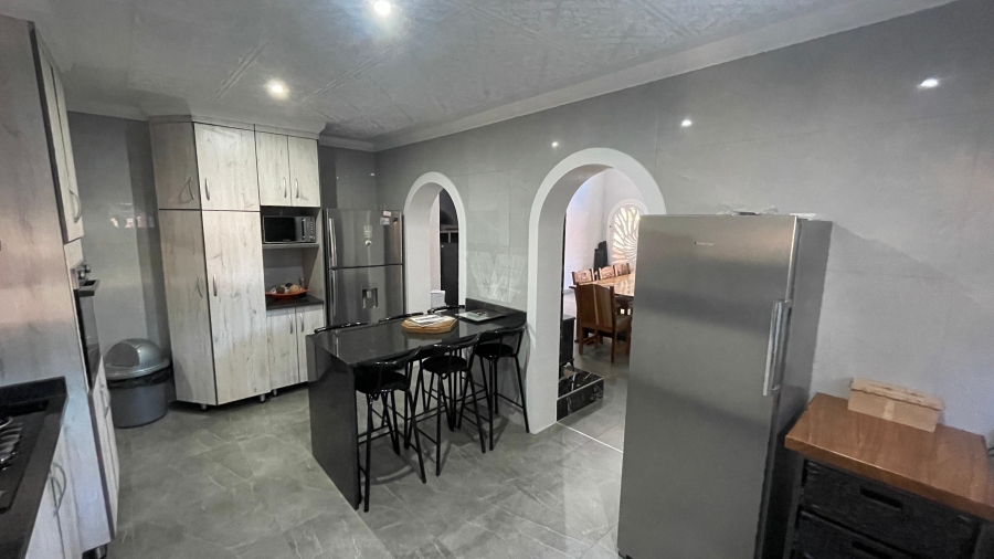9 Bedroom Property for Sale in Potchefstroom North West